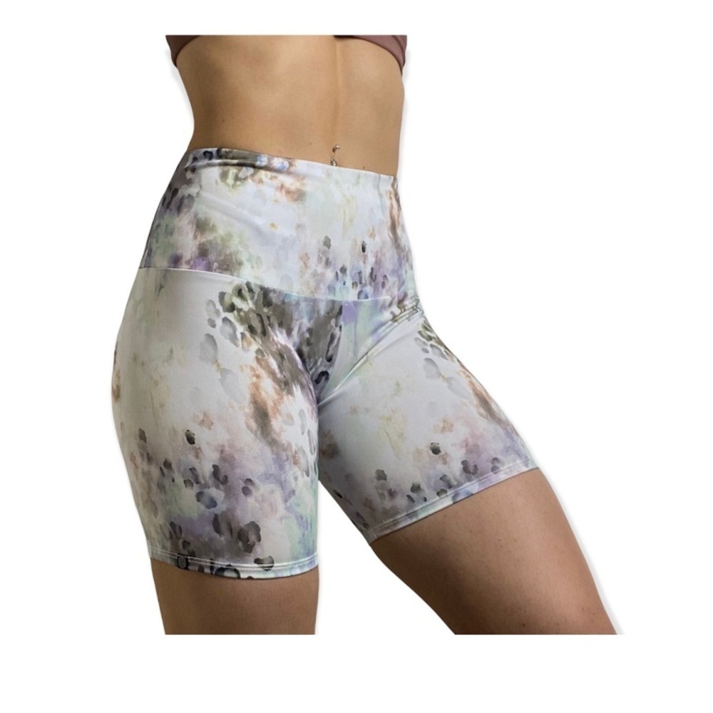 Onzie Bike Shorts. Multi Colors. Sz M/L
